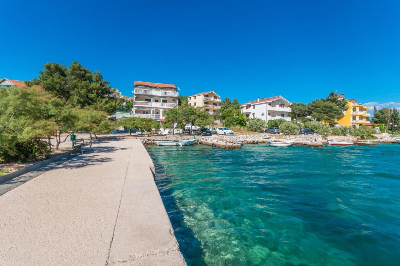 Apartmani Bonaca - 10M To The Sea Grebaštica Eksteriør billede