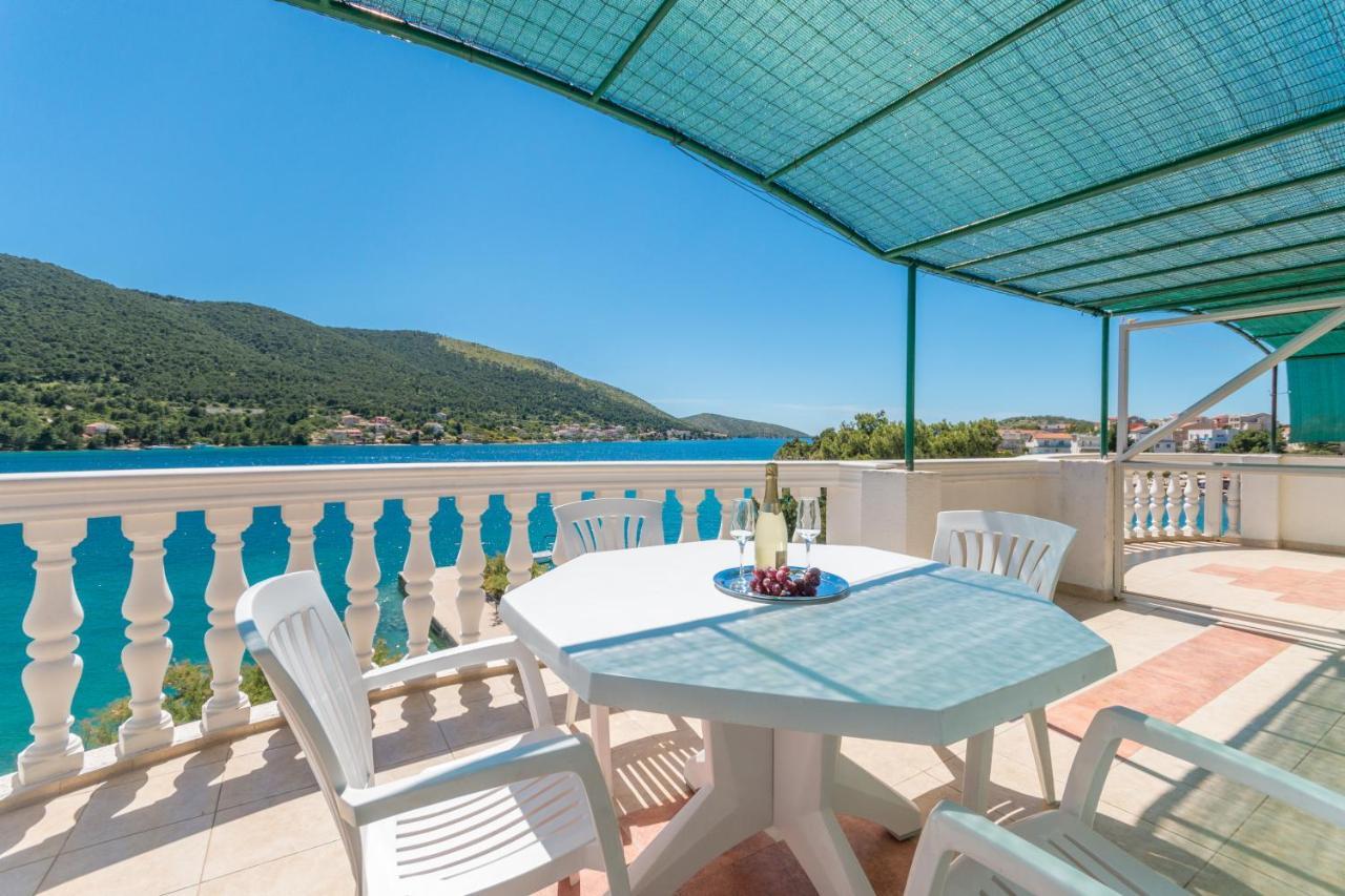 Apartmani Bonaca - 10M To The Sea Grebaštica Eksteriør billede