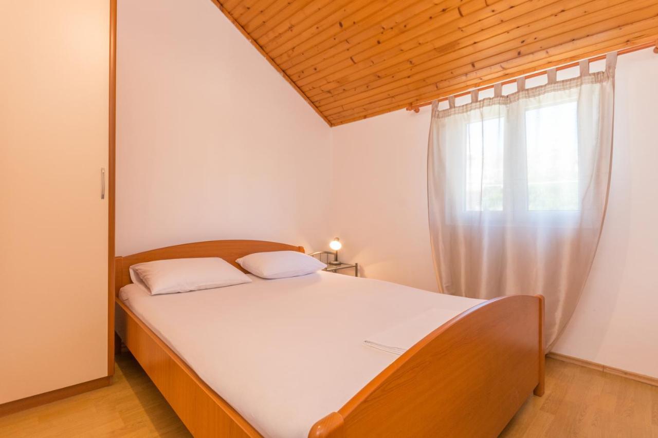 Apartmani Bonaca - 10M To The Sea Grebaštica Eksteriør billede